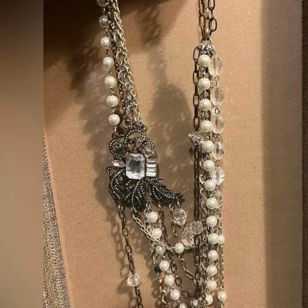 Plunder Vintage Charm Pearl and Crystal Necklace